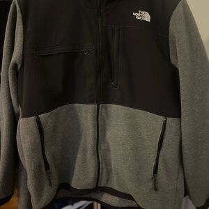 The North Face Denali Dark Gray & black Fleece zip up